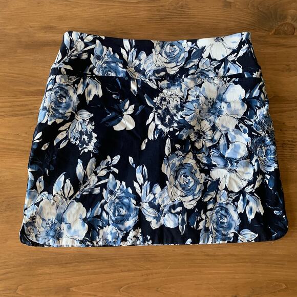 SC&Co Skort Skirted Shorts Womens XXL Blue Floral Tummy Control Stretch Pocket - Picture 2 of 10